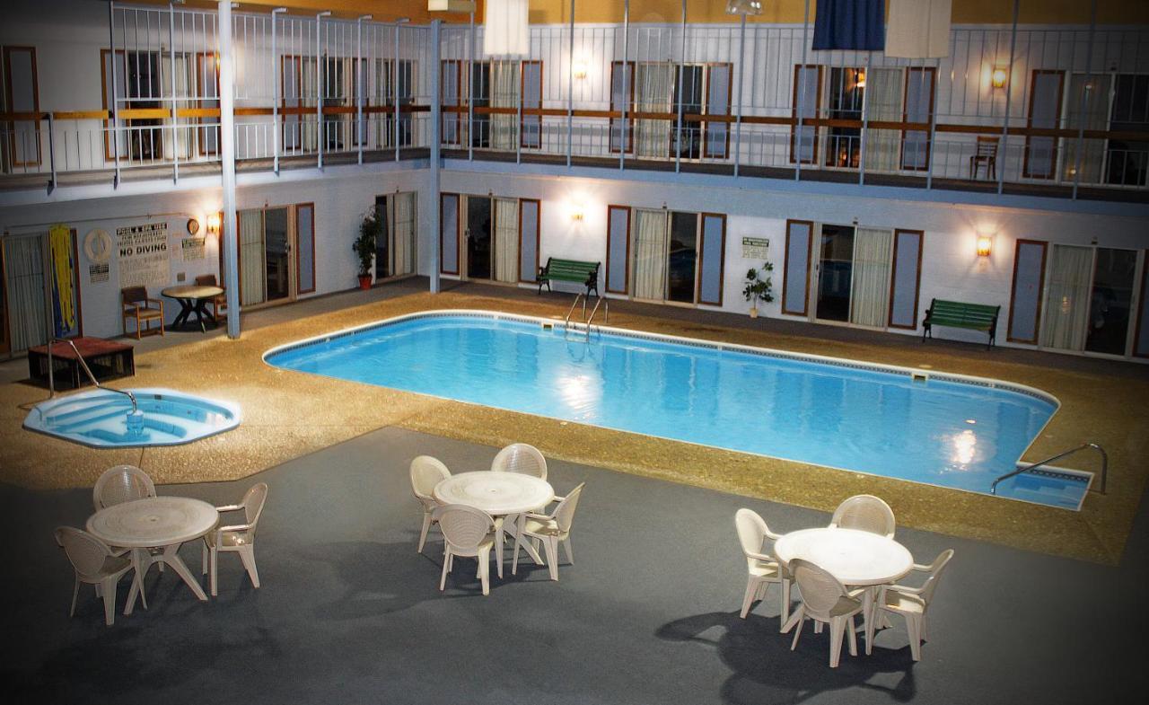Yogo Inn Lewistown Exteriör bild